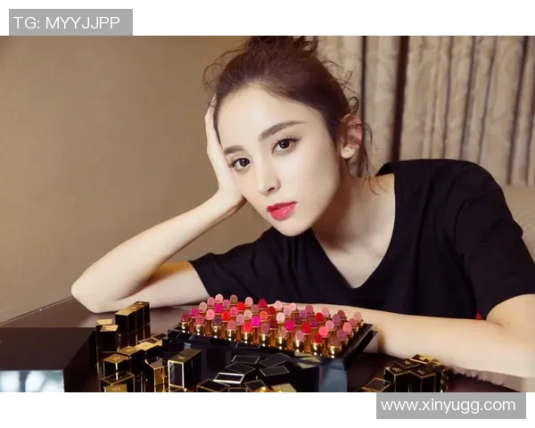 足球明星与TomFord服装的完美结合展现时尚与运动的魅力 足球明星与TomFord服装的完美结合展现时尚与运动的魅力