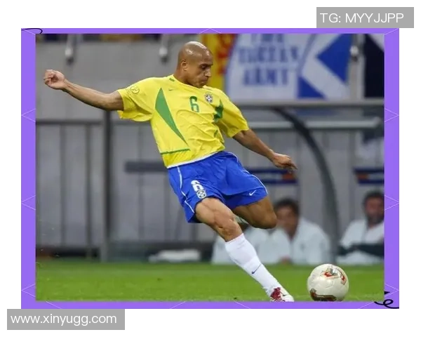 足球明星穿过的球衣背后的故事与传奇瞬间揭秘 足球明星穿过的球衣背后的故事与传奇瞬间揭秘