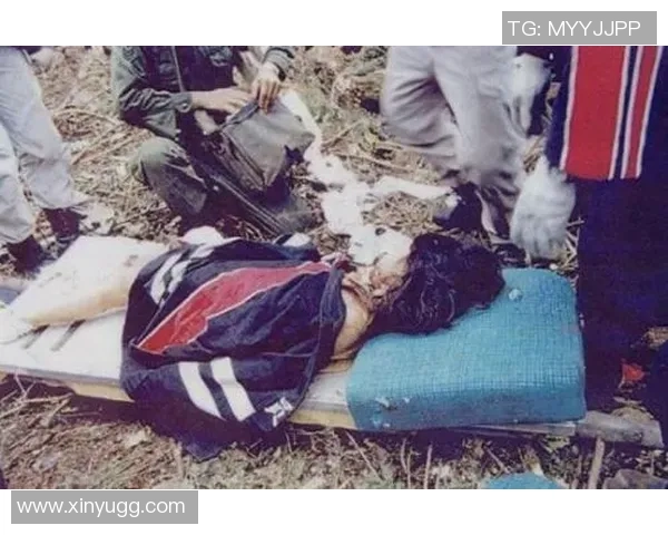 近期空难中遇难的足球明星引发全球哀悼与反思 近期空难中遇难的足球明星引发全球哀悼与反思