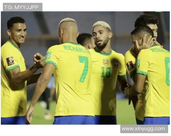 重庆足球队在全国锦标赛中以80分稳居积分榜首位展现强劲实力 重庆足球队在全国锦标赛中以80分稳居积分榜首位展现强劲实力